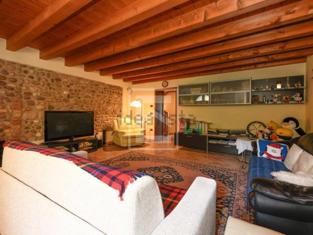 Villetta a schiera in vendita di 239 m² in Località Bonetta Martelli Petacchi
