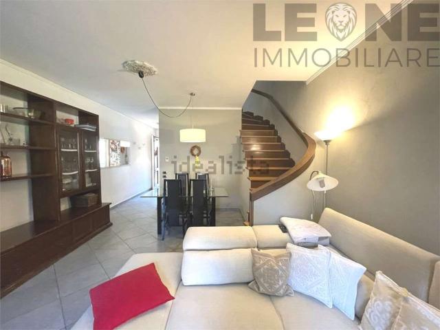 Villetta a schiera in vendita di 240 m²