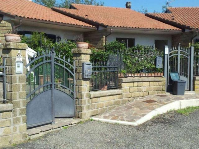 Villetta a schiera in vendita di 240 m²