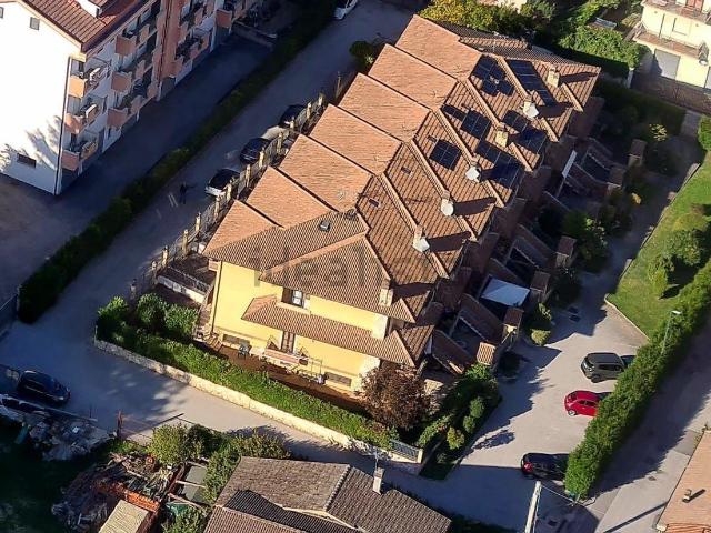 Villetta a schiera in vendita di 240 m² in Via Giuseppe Tartini, 11