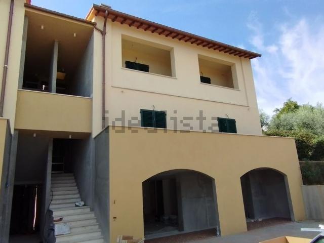 Villetta a schiera in vendita di 240 m² in Via di Fabbiolle