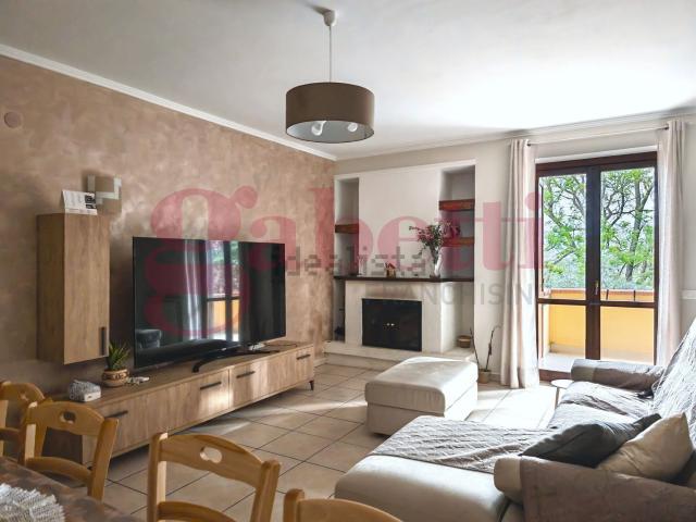 Villetta a schiera in vendita di 240 m² in Via San Manno, 11