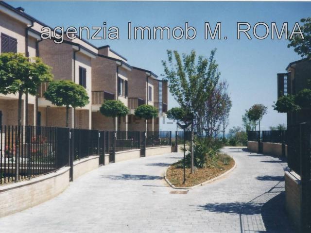 Villetta a schiera in vendita di 240 m² in Via Pian della Noce, 96