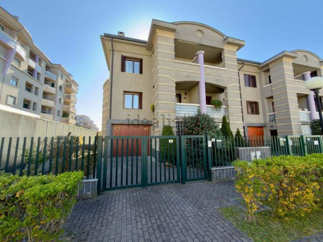 Villetta a schiera in vendita di 240 m² in Via Rina Musso, 56