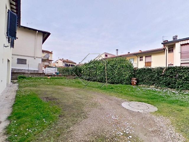Villetta indipendente in vendita di 240 m² in Via Valdirose