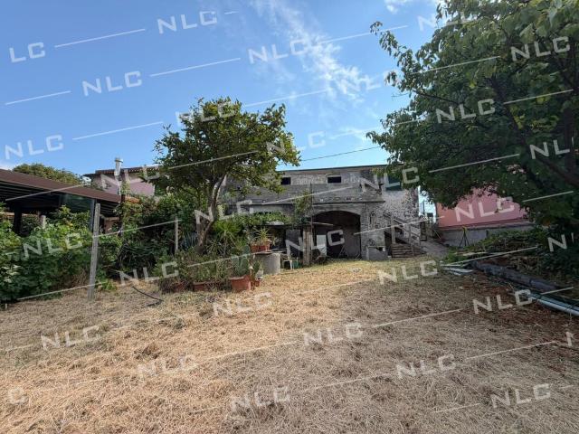 Villetta a schiera in vendita di 240 m² in Strada Statale 1