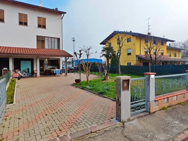Villetta a schiera in vendita di 242 m²