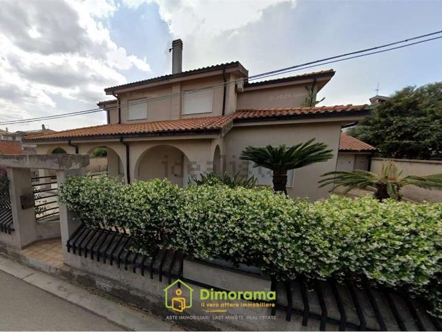 Case e ville in vendita di 243 m² in Via San Ignazio