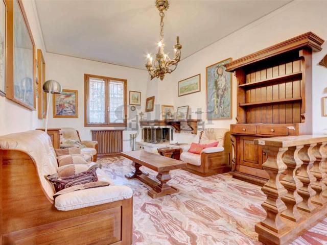 Villetta a schiera in vendita di 244 m²