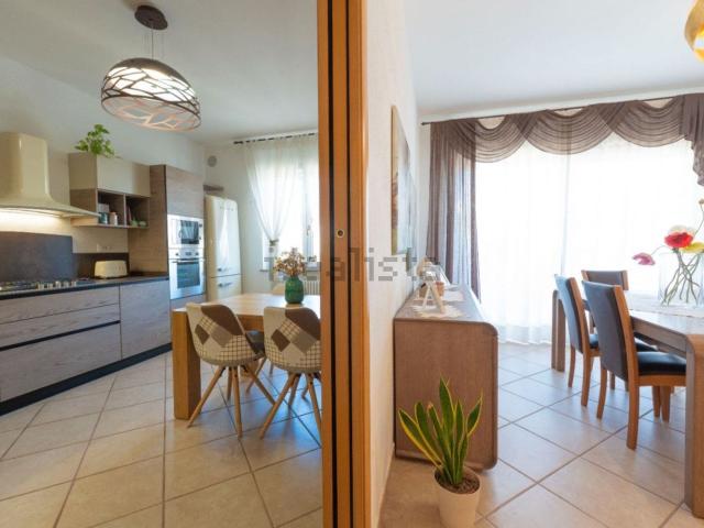 Villetta a schiera in vendita di 245 m² in Via SS. Annunziata