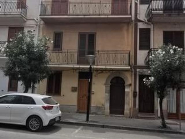 Villetta a schiera in vendita di 245 m² in Via Roma