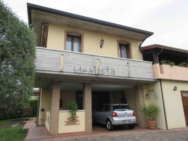 Villetta a schiera in vendita di 247 m² in Via Gazzo, 1