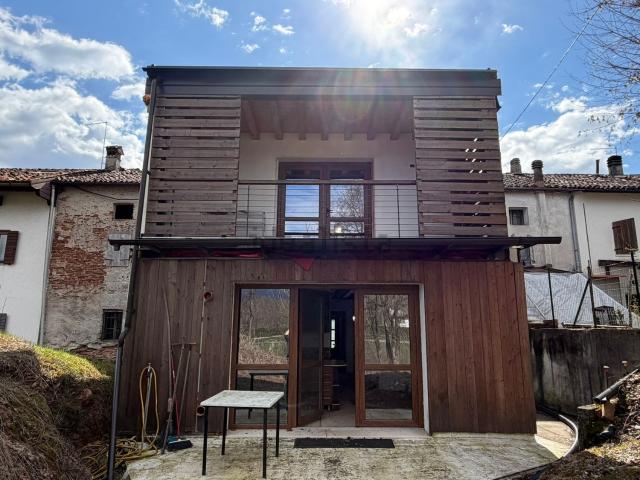 Villetta a schiera in vendita di 250 m² in Via Col Pilon, 19