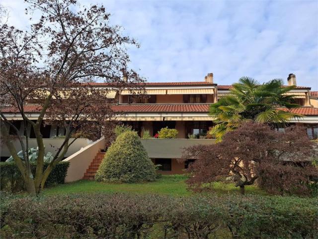 Villetta a schiera in vendita di 250 m² in Via alla Cartiera, 11