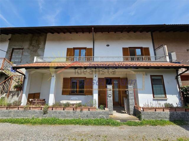 Villetta a schiera in vendita di 250 m² in Via Baraggia, 9