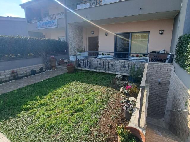 Villetta a schiera in vendita di 250 m² in Via Giovanni Battista Pergolesi, 36