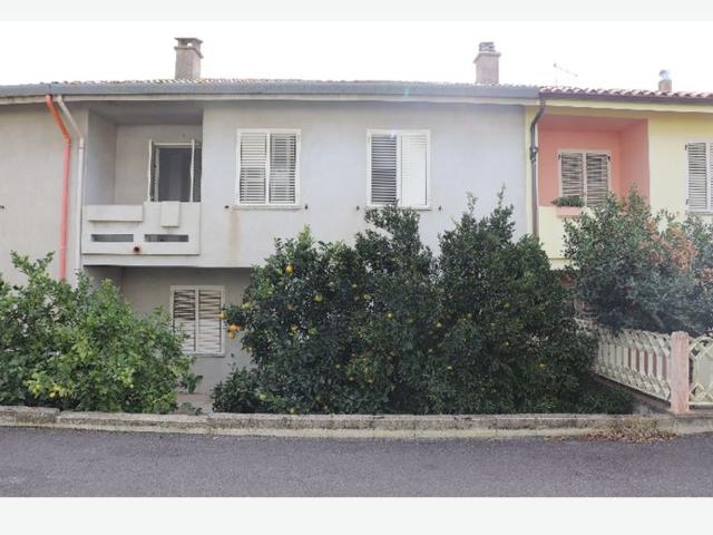 Villetta a schiera in vendita di 250 m² in Via Enrico Berlinguer