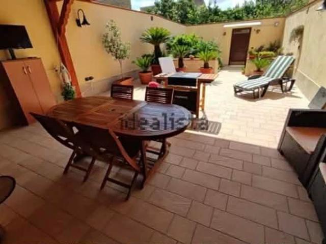 Villetta a schiera in vendita di 250 m² in Via M. Serao