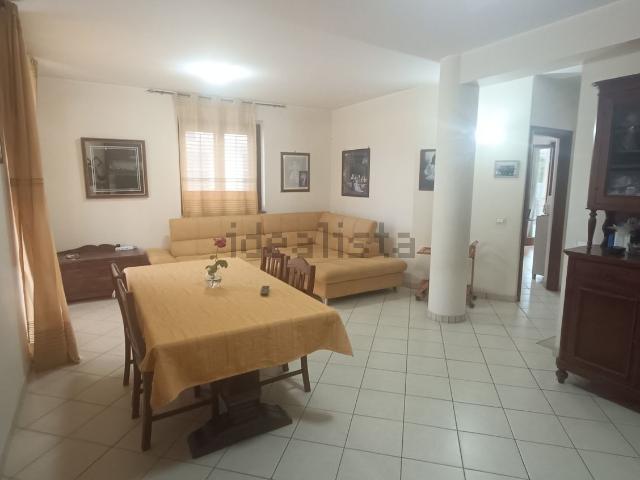 Villetta a schiera in vendita di 250 m² in Via Madonna della Libertà