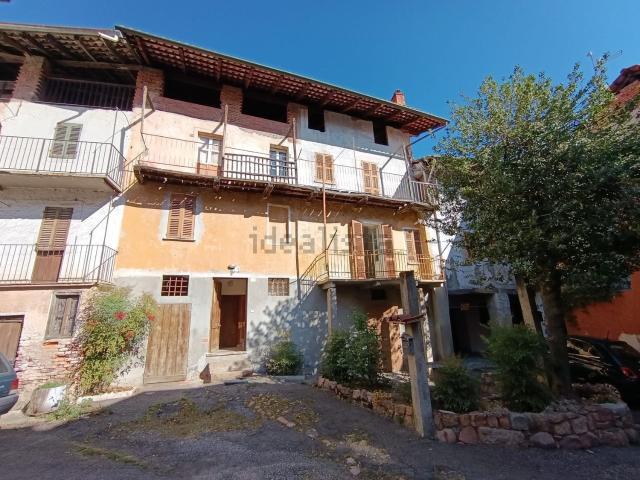 Villetta a schiera in vendita di 250 m² in Via Roma, 237