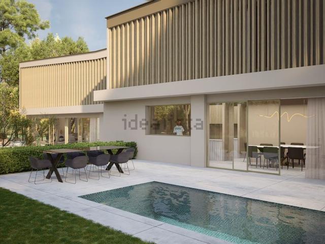 Villetta a schiera in vendita di 250 m² in Via Ravenna