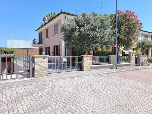 Villetta a schiera in vendita di 250 m² in Via Torino