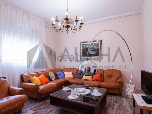 Villetta a schiera in vendita di 250 m² in Via Vicoli