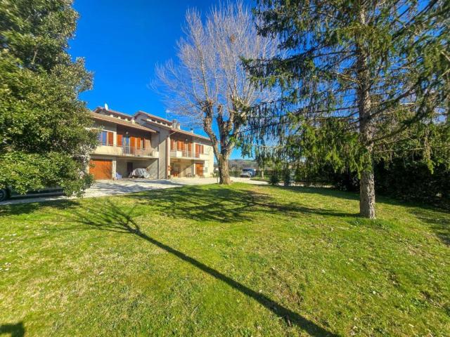 Villetta a schiera in vendita di 250 m² in Piazza del Mercato