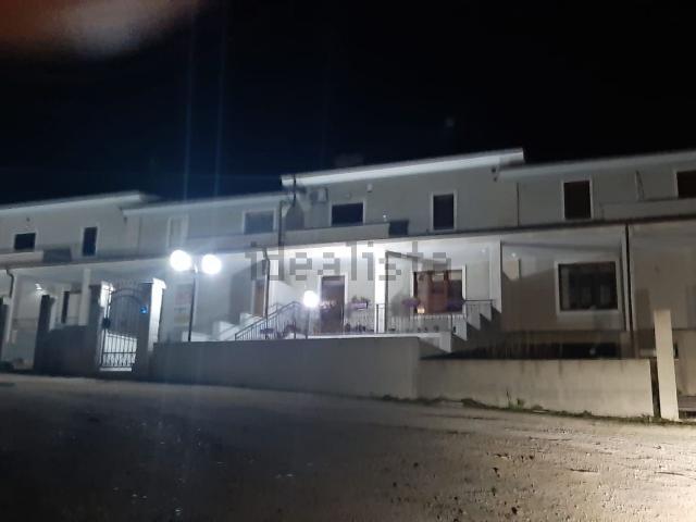 Villetta a schiera in vendita di 250 m² in Strada Provinciale