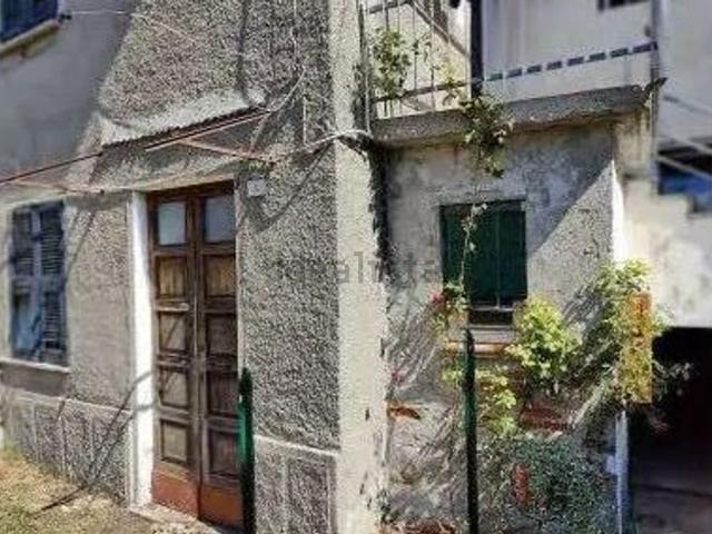 Villetta a schiera in vendita di 254 m² in Via Gianassi, 4