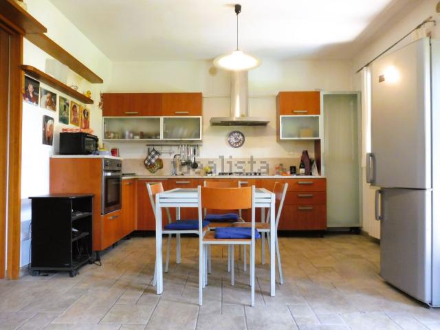Villetta a schiera in vendita di 258 m² in Via del Corso, 81