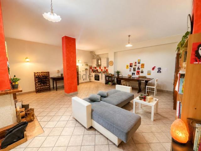 Villetta a schiera in vendita di 260 m² in Via Aldo Moro