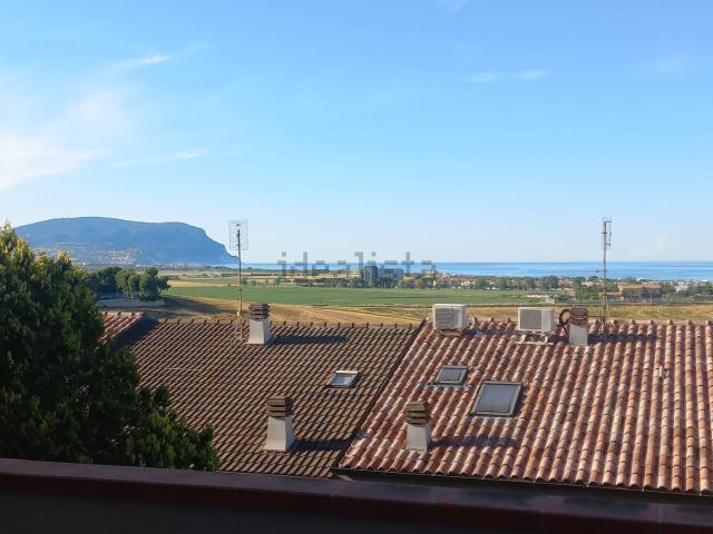 Villetta a schiera in vendita di 260 m² in Via Montorso