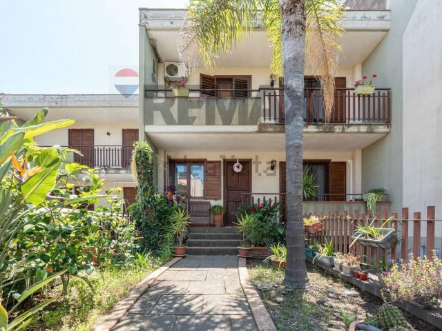 Villetta a schiera in vendita di 260 m² in Via Taro, 51