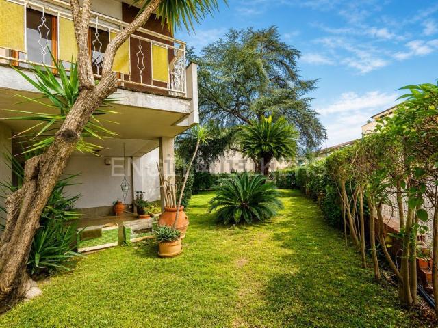 Villetta a schiera in vendita di 260 m² in Viale Telamonio