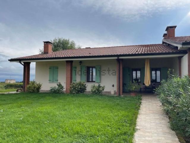 Villetta a schiera in vendita di 265 m² in Via Ca&apos  d&apos  Oro