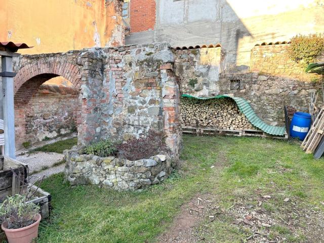 Villetta a schiera in vendita di 265 m² in Frazione Piana, 48