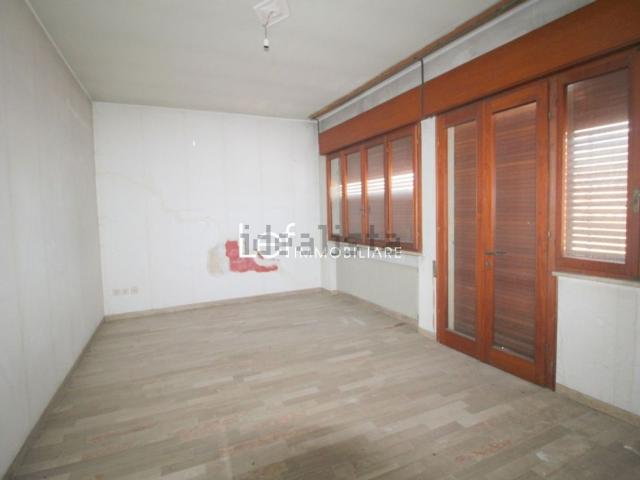 Villetta a schiera in vendita di 266 m² in Via Giuseppe Garibaldi