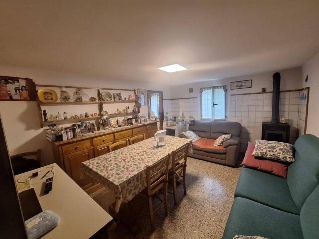 Villetta a schiera in vendita di 268 m² in Via XXIV Maggio, 12