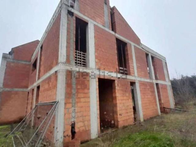 Villetta a schiera in vendita di 269 m² in Via Isabella Chiodi, 18