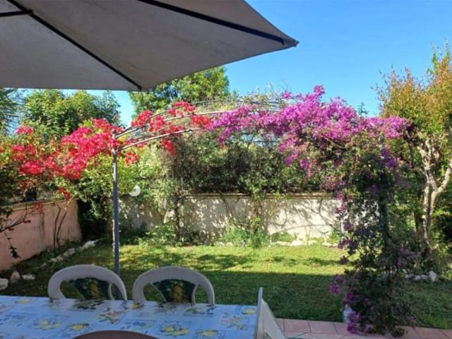 Villetta a schiera in vendita di 270 m² in Via Domenico Morelli