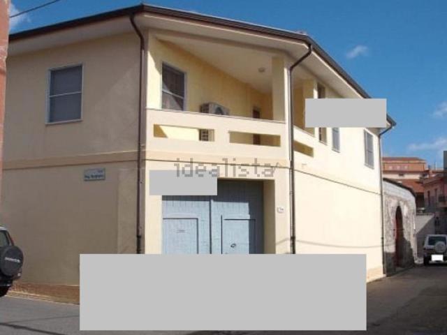 Villetta a schiera in vendita di 270 m² in Via Regina Margherita, 2