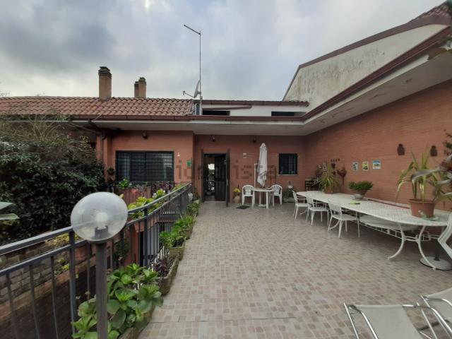 Villetta a schiera in vendita di 270 m² in Via Villarbasse