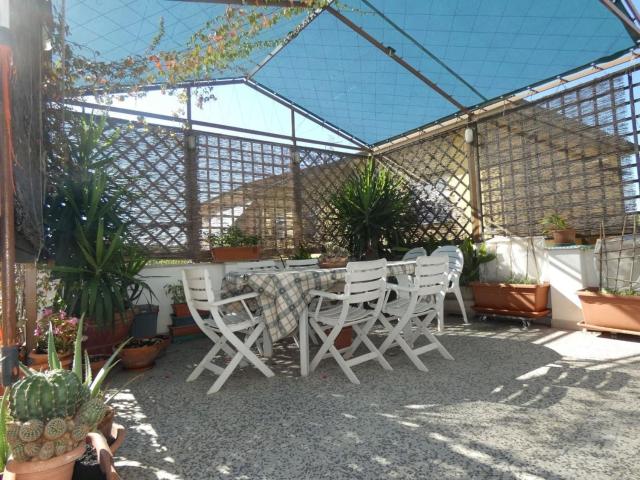 Villetta a schiera in vendita di 273 m² in Via del Fosso Vecchio, 69