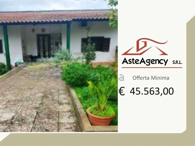 Villetta a schiera in vendita di 278 m² in Via Lonoce