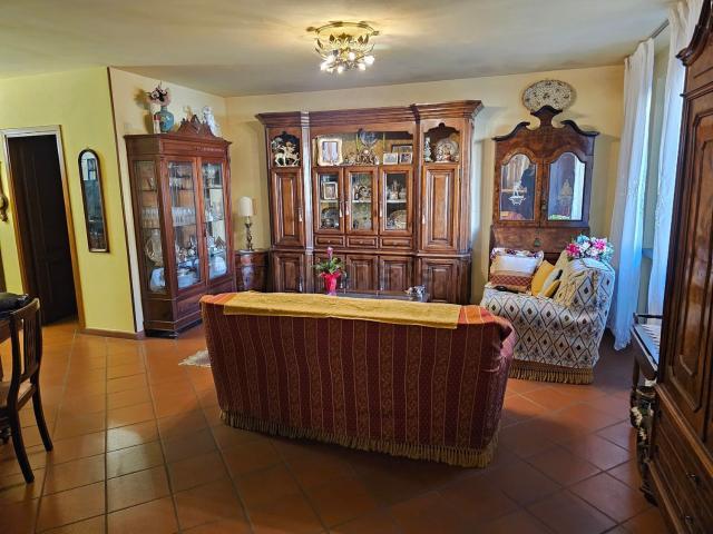 Villetta a schiera in vendita di 280 m² in Via Castellano Dè Castellani