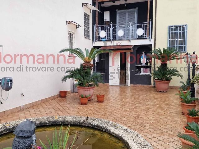 Villetta a schiera in vendita di 280 m² in Via Barraccone