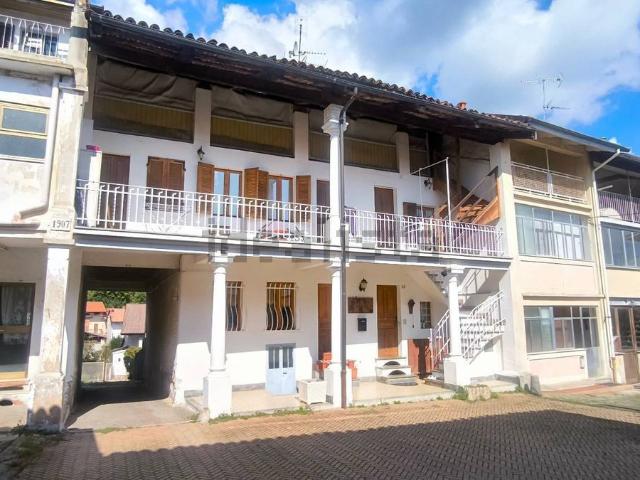 Villetta a schiera in vendita di 280 m² in Via Pietro Micca, 33