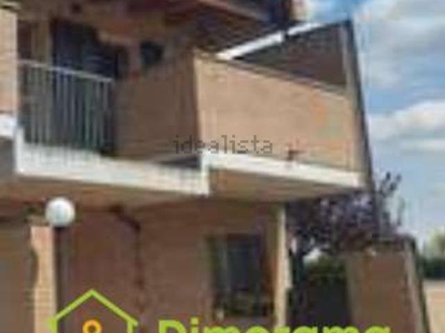 Villetta a schiera in vendita di 282 m² in Via Para, 2