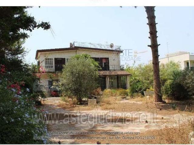 Villetta a schiera in vendita di 287 m² in Via del Faro, 73
